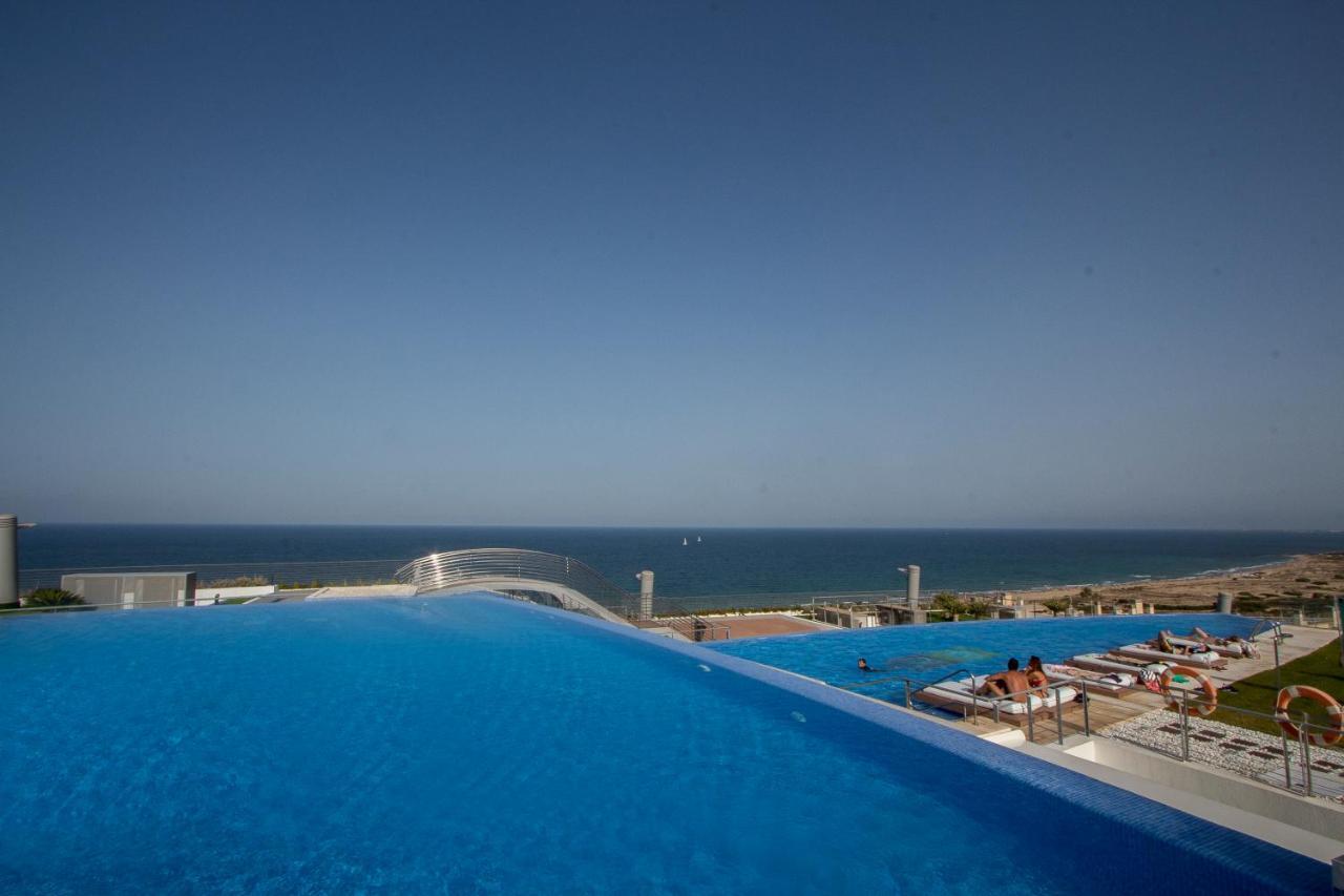 Infinity Luxury Sea View Apartment With Private Garden Arenales del Sol Exteriér fotografie