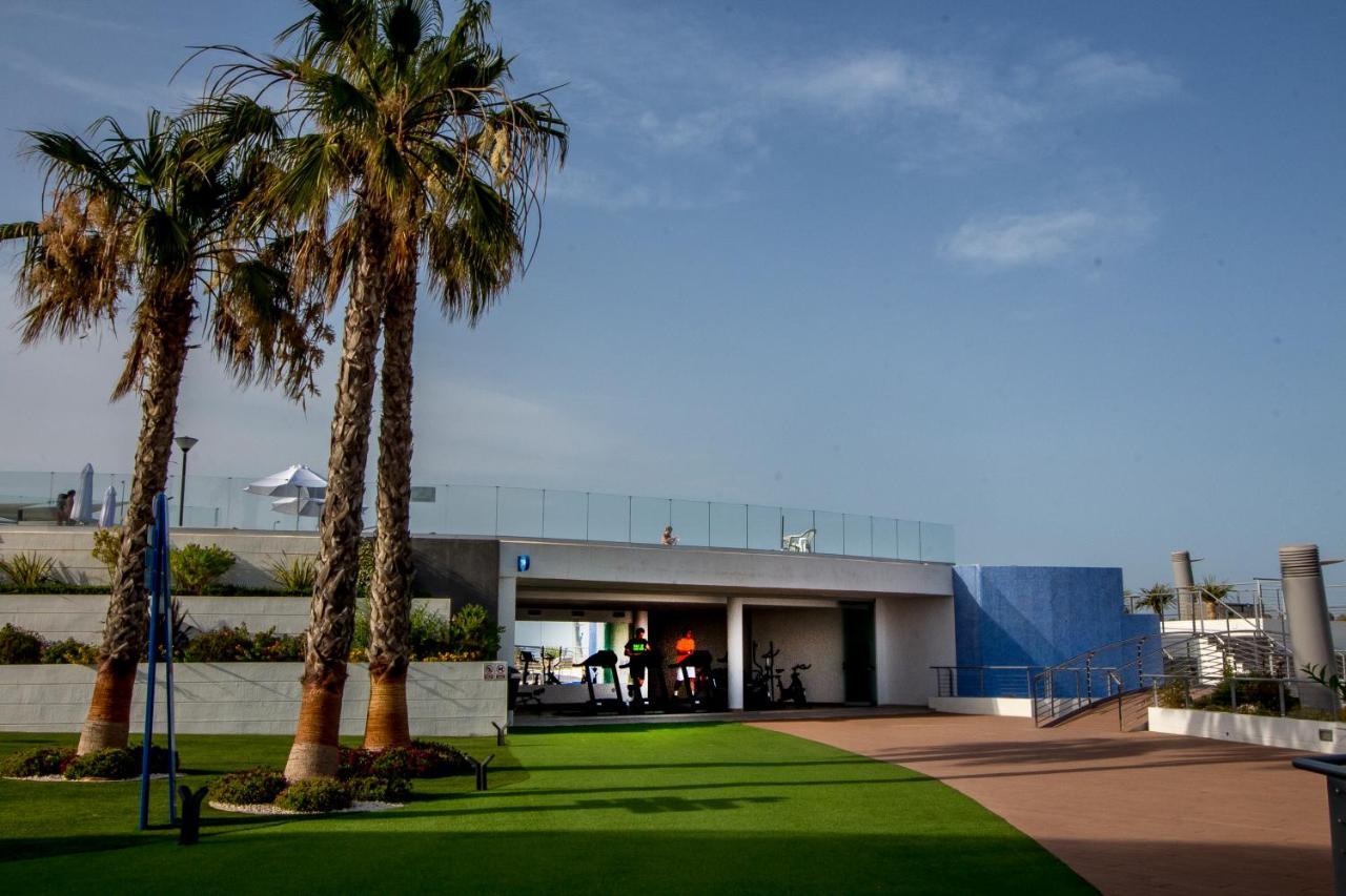 Infinity Luxury Sea View Apartment With Private Garden Arenales del Sol Exteriér fotografie