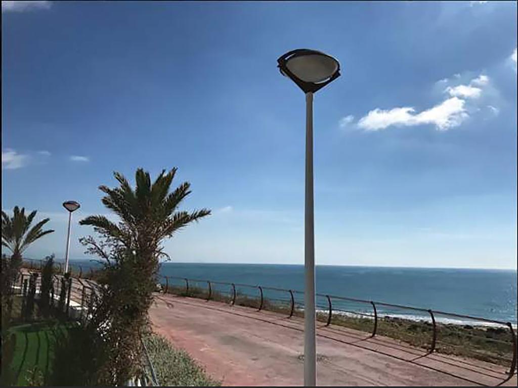 Infinity Luxury Sea View Apartment With Private Garden Arenales del Sol Exteriér fotografie